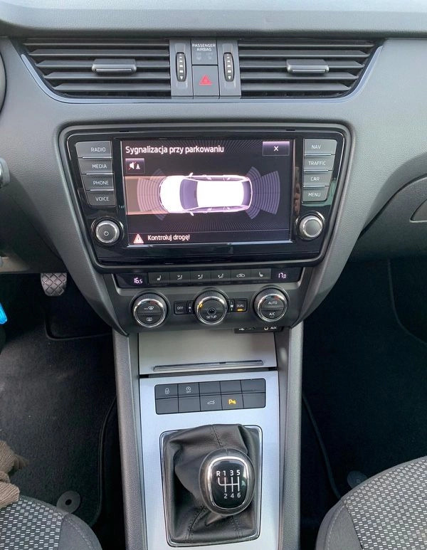 Skoda Octavia cena 42500 przebieg: 176600, rok produkcji 2015 z Białobrzegi małe 191